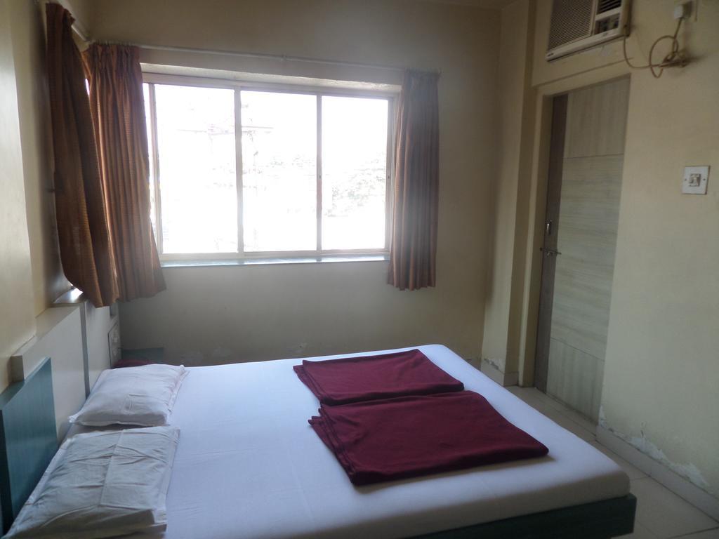 Hotel Sai Ratna Насик Экстерьер фото